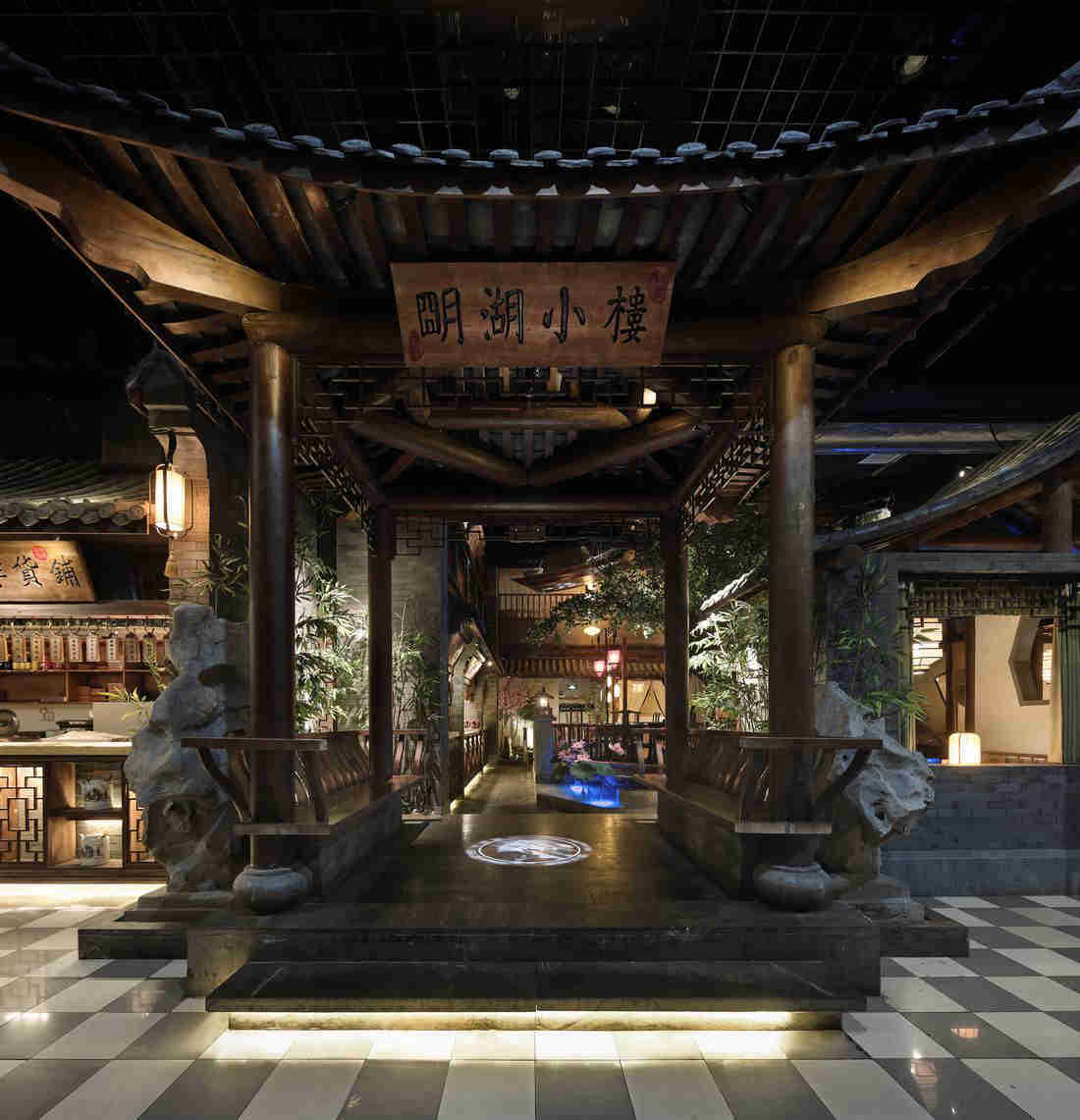 復古中式風格餐廳實景圖，圓你一個明湖夢！